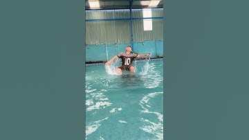 Hồ bơi 🏊 trong mơ #trangandvinh