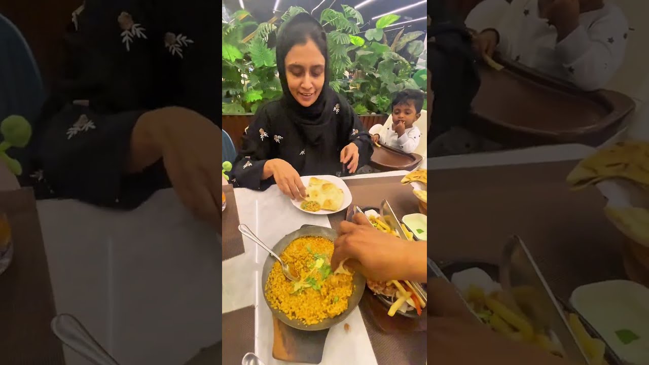 പാകിസ്താൻ റെസ്റ്റോറന്റിലെ ചൂട് റോട്ടിയും സ്വാദിഷ്ടമായ ദാൽ കറിയും 🤍🇵🇰🇦🇪