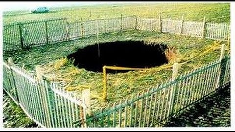 Des objets Mystérieux Tombent Du Ciel Documentaire Fr 2016
