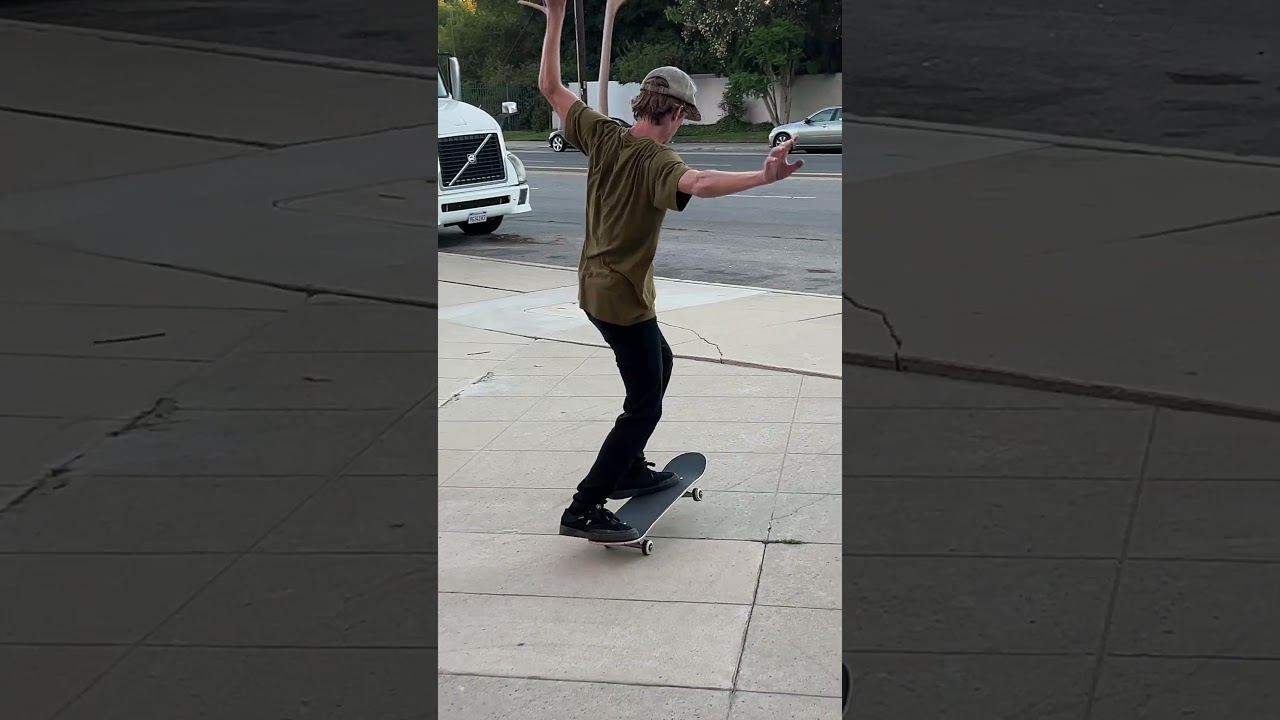 Noseslide flip manny flip out