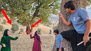 Love and Tension: Hadi tries to prevent Fariba and Zeinab from clashing