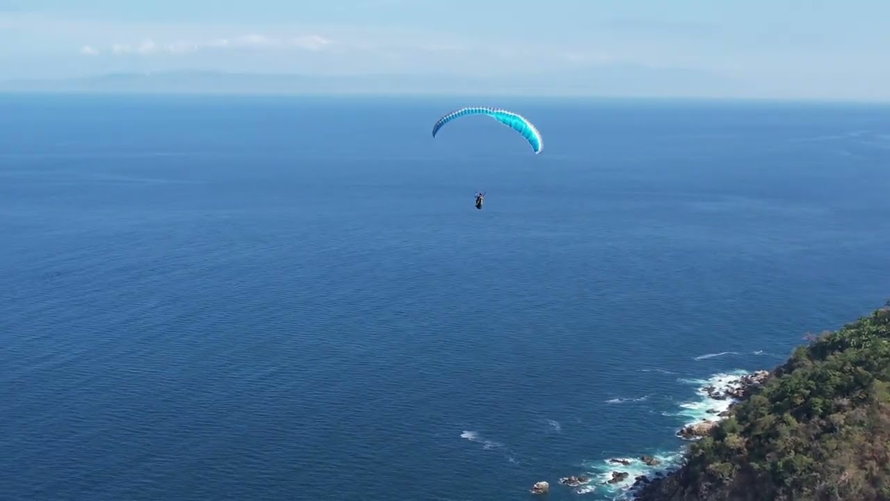 SIV Clinics with a drone footage by FLUMEN Paragliding in Yelapa