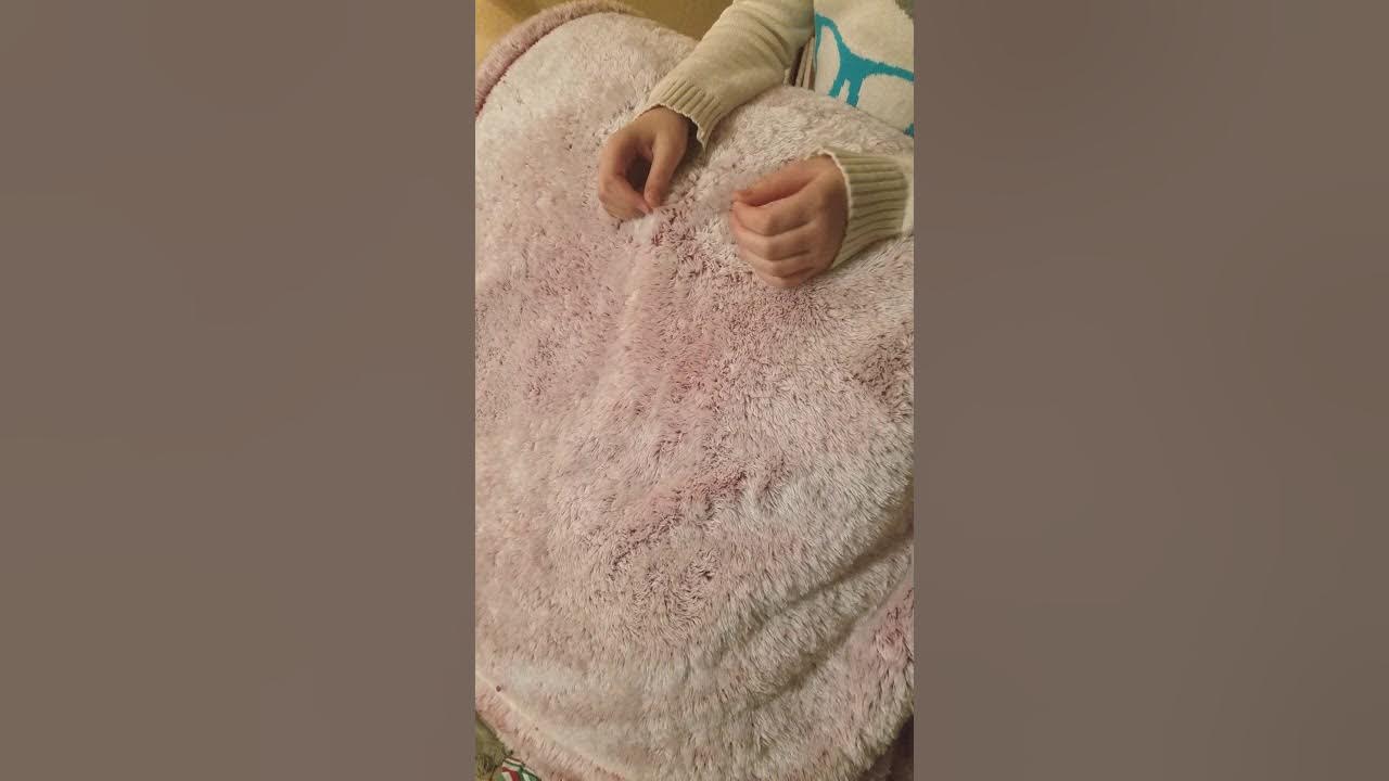 Fastest way to remove fuzz from a fluffy blanket YouTube