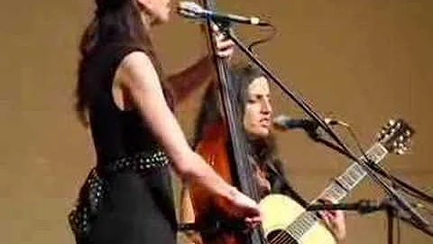 Avila (The Wailin' Jennys)