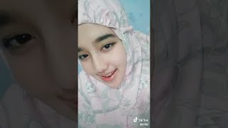 Smule Hasbi Santri duet santri cantik merdu Sholawat Ya Asyiqol Musthofa