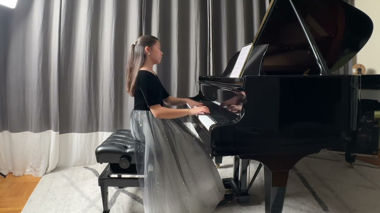 Selena Zhang - Chopin Mazurka in a minor Op. 17 No. 4