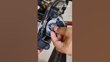 How to remove and insert a bobbin case in sewing machine #sewingmachine #silaimachine #beginners