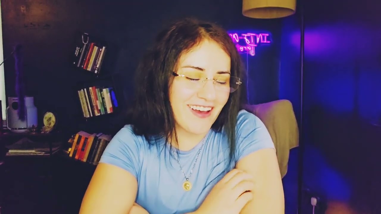 Водолеи ♒️ Ты наложил на них заклятие? Они так думают. Ха-ха. Они считают, что ты что-то натворил.