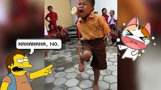 Lomba Makan Kerupuk Pakai Kaki 😆 Video Lucu Indonesia