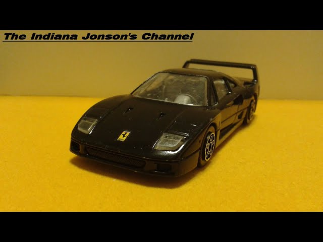 Burago フェラーリF40 1987 1/18 BBurago 1987 Ferrari F40 (Red) Diecast Car Model