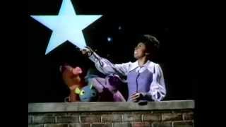 Video thumbnail of "Classic Sesame Street - Susan Sings "Swing On a Star""