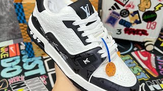 LV TRAINER #54 BLACK WHITE