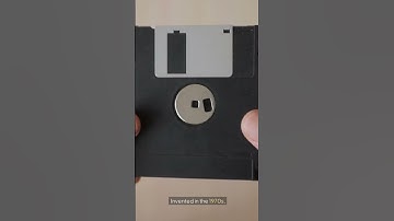 The Surprising History of the 8-Inch Floppy Disk! 💾📏 #TechHistory #FloppyDisk