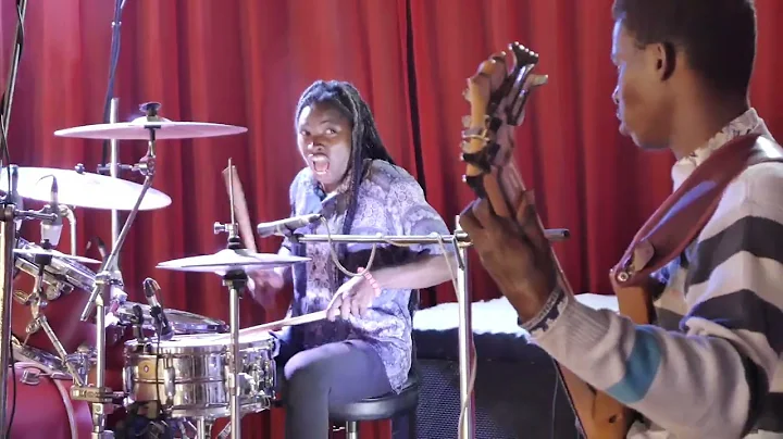 This groove will make you dance Hot African Rhythm...
