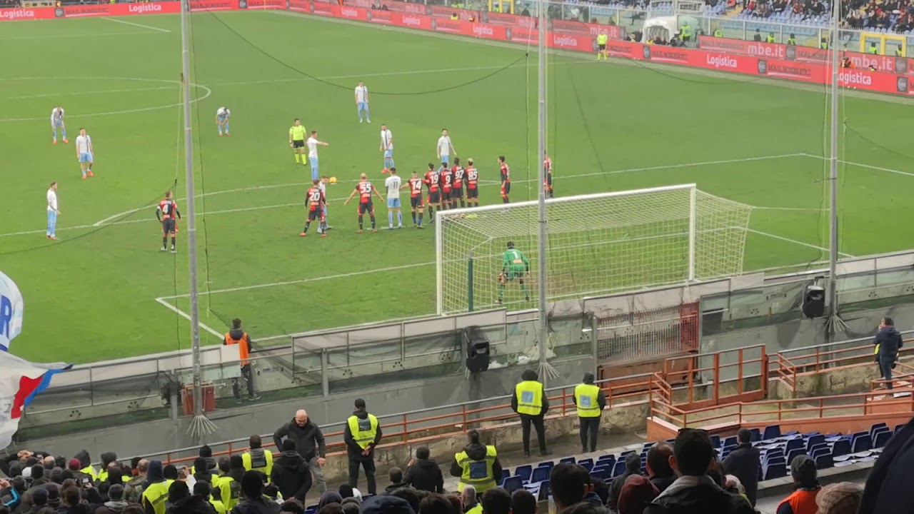 Cataldi punizione Genoa-Lazio 2-3