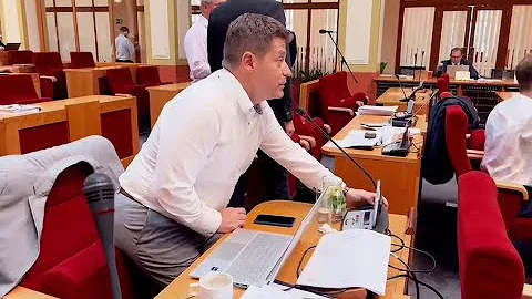 Zastupitelstvo hlavního města Prahy - poslední zasedání v tomto volebním období