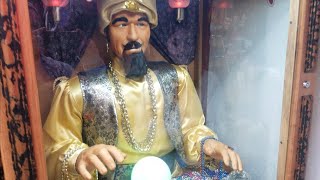 ZOLTAR /// OLD PIRATE  FORTUNE TELLING MACHINES (Zoltar Speaks)
