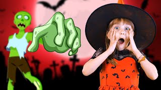 It's Hand Of Zombie! Watch Out 🖐🏻😱 | Max And Sofi Kids Song