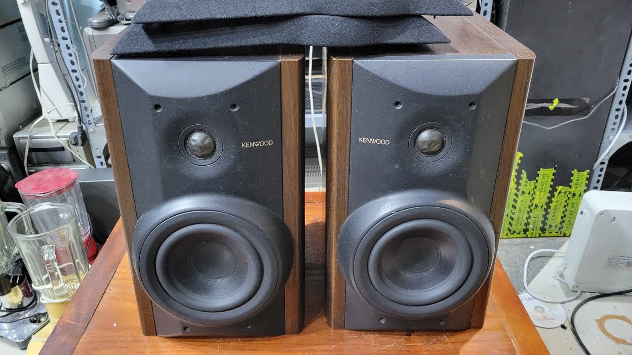 Kenwood LSF 555 speakers with powerful cone bass drivers produce