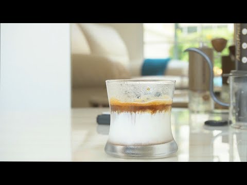Make a dirty coffee from Aeropress