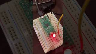 Raspberry Pi Pico blink LED (Micro Python en Thonny)