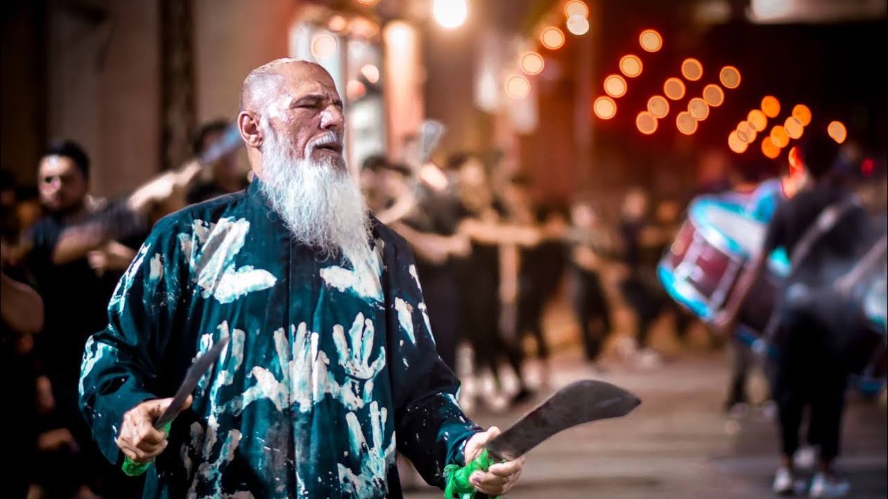 استعراض موكب خدام الزهراء في الجمعيات | رجل كبير يفقد اثناء الاستعراض | ٥ محرم سنة ١٤٤٥هـ