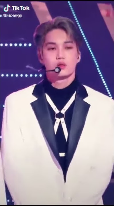 love shot versi KAI EXO