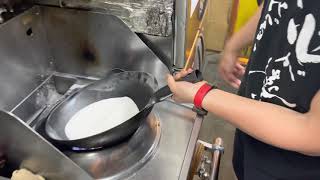 鍋振り　塩を使ったトレーニング　基本的な使い方　中華鍋　チャーハン　作り方