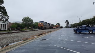 CSX 701 Leading CSX Man M582-28 With a Soft K5la ES44AC As It Heads Southbound - Wilmington Sub screenshot 3