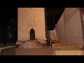 Albanie Tirana balade de nuit fini par mosquée place Skanderbeg