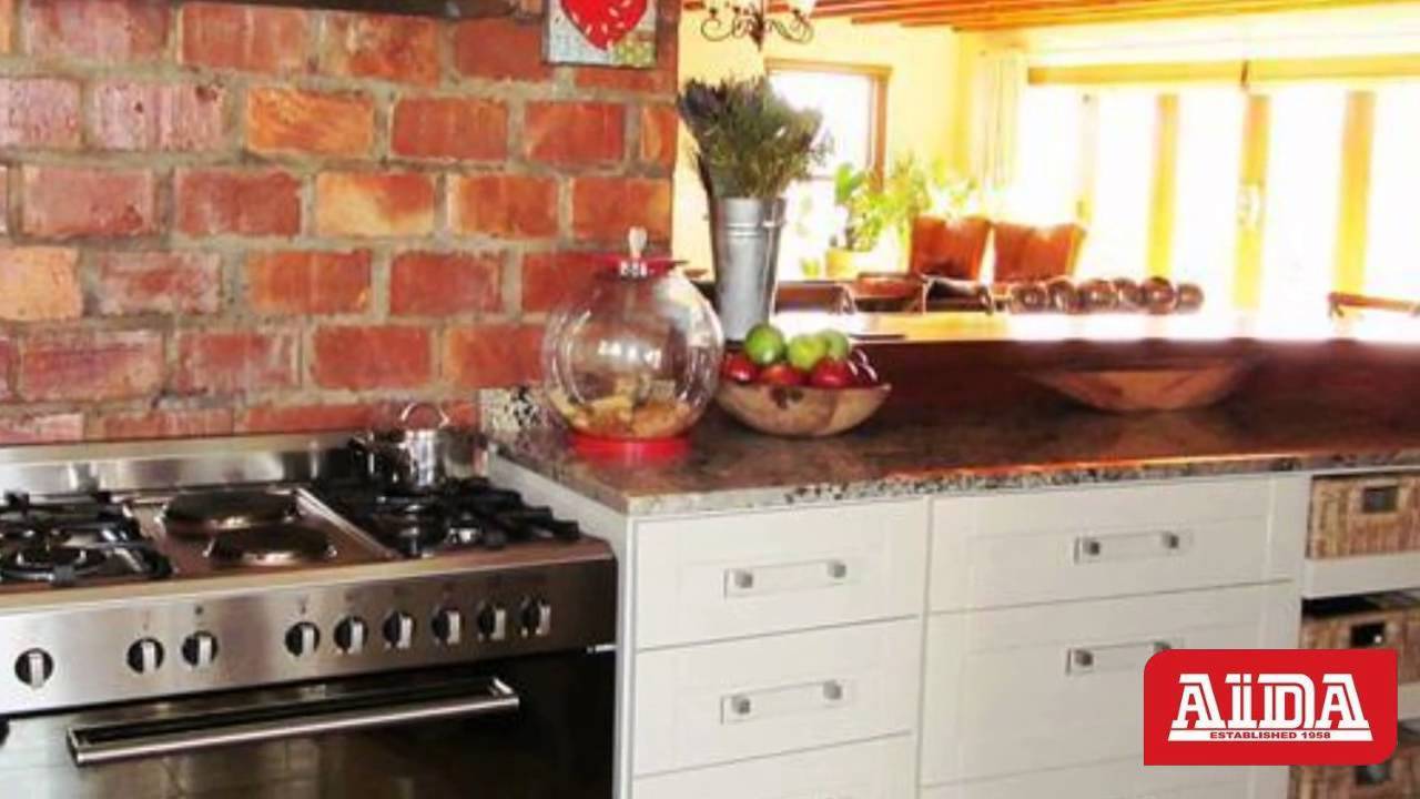 3 Bedroom House For Sale in Roux Park, Worcester 6850, South Africa for