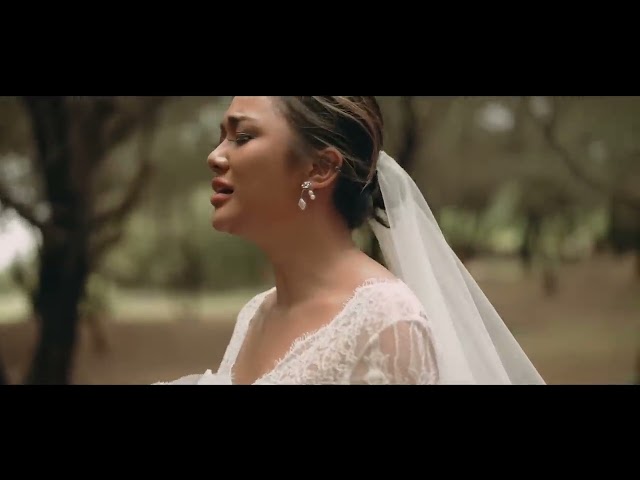 Marion Jola - Bukan Manusia (Official Music Video) class=