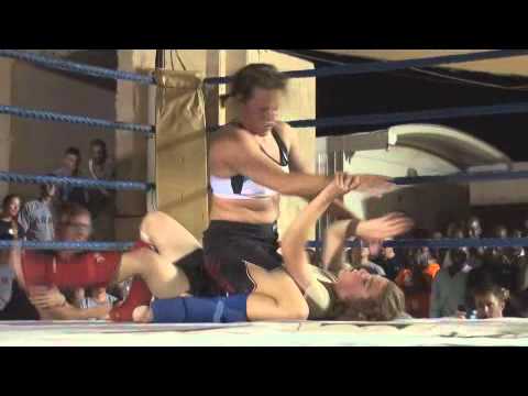 FOB Warhorse Female Soldier MMA Combatives Fight 0...