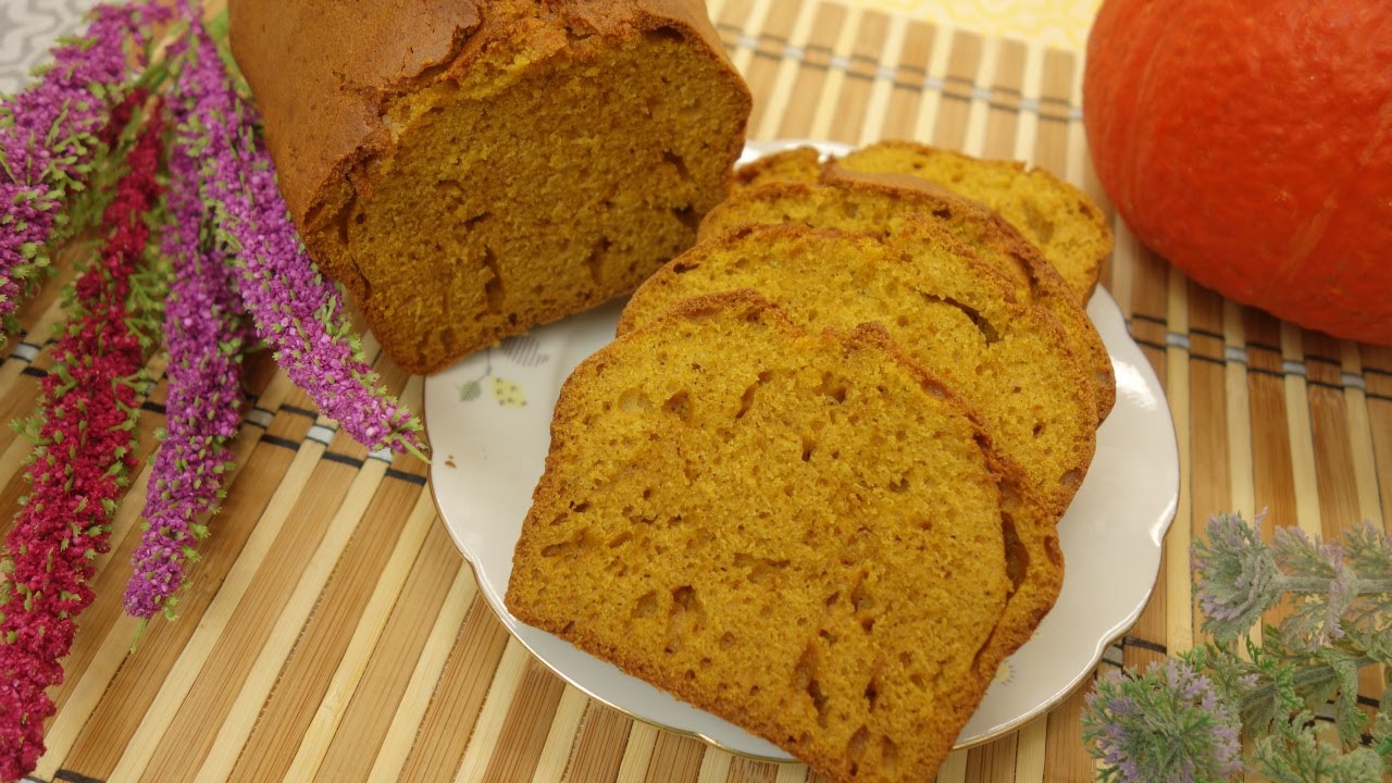 Puszyste i wilgotne ciasto dyniowe 🎃🎃🎃 tak pyszne że na jednym kawałku się nie skończy 🎃🎃🎃