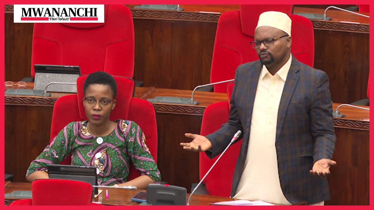 Mbunge wa Chemba akiwasha 