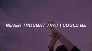 Video thumbnail of "Happy - Marina and The Diamonds Lyrics"