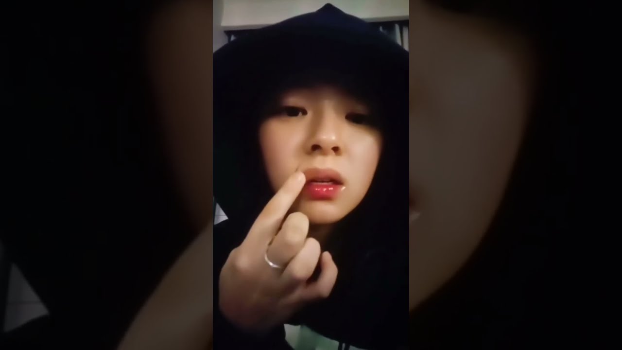 TWICE JEONGYEON BUBBLE LIVE 260227