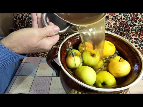 वीडियो: सर्दियों की तैयारी: पुदीने के साथ मसालेदार सेब