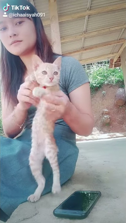 Aku suka body goyang mama muda  #tiktok