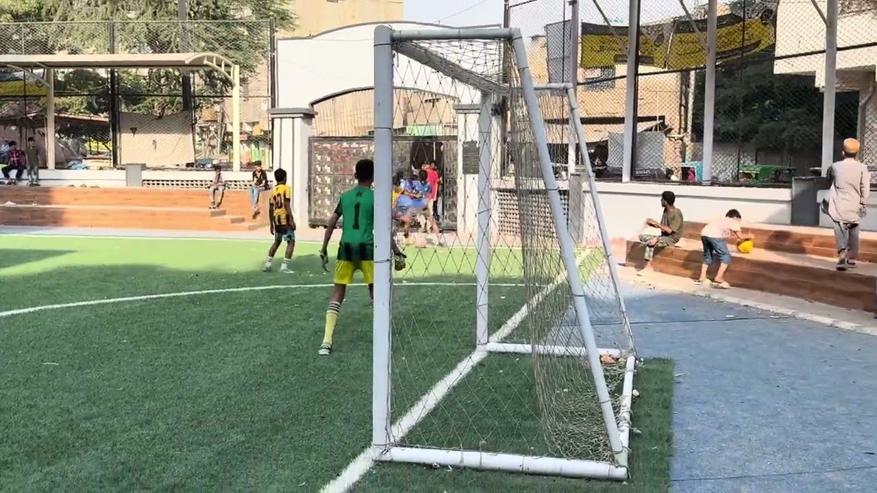 Football ground lyari chakiwara no 1