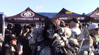 Raider nation came early for the raiders’ last game in oakland to
tailgate. as always, fans had fun tailgating, and traveled far one
more at co...