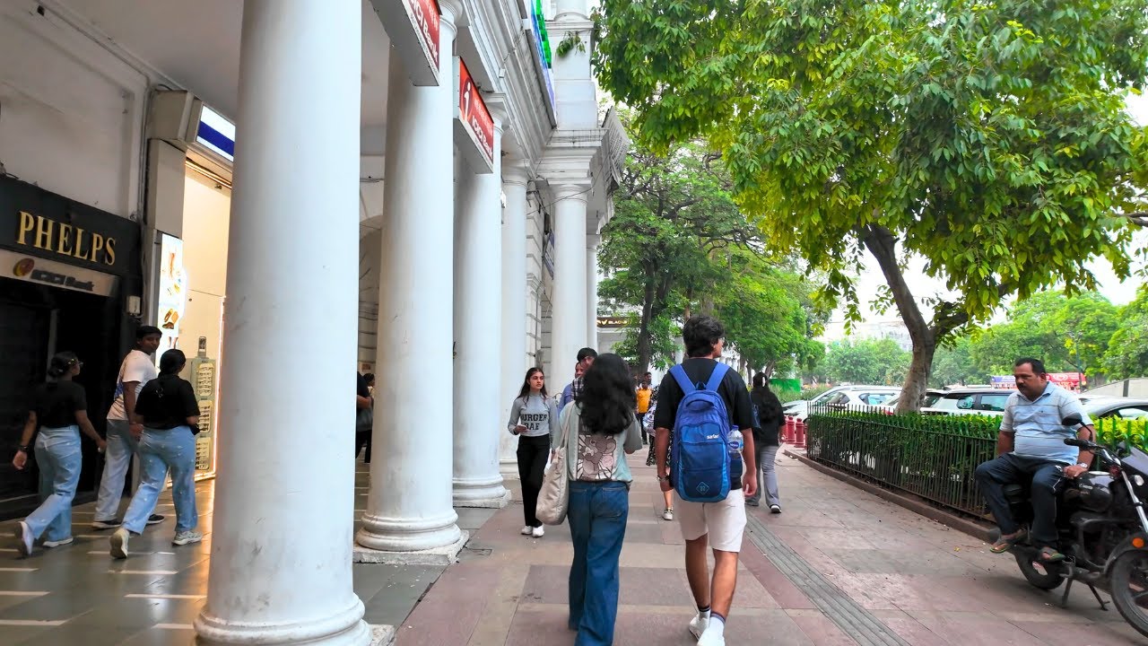 Walking in India 2025 🇮🇳 - Connaught Place, Rajiv Chowk Central Delhi Life in 4K