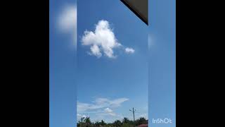 Pemandangan langit biru tanpa polusi(no edit) Pemandangan langit biru tanpa polusi(no edit)