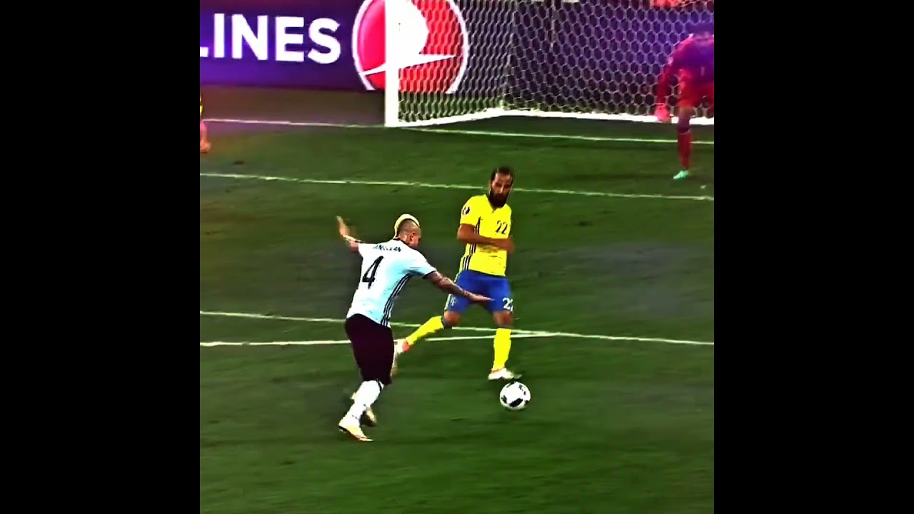 You remember his name? 😏 #football #soccer #nainggolan