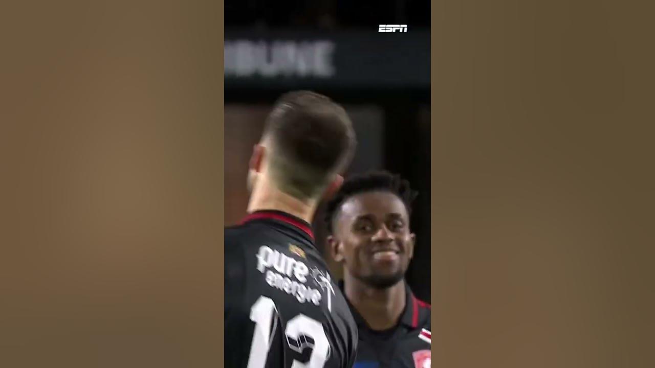 Alles wat Ricky van Wolfswinkel aanraakt verandert in goud! 😂👍 shorts YouTube