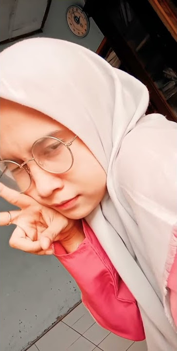 Video Boomerang, Cewek Cantik Jilbab, Bibir Seksi Bikin Crot dan Coli #2