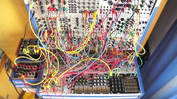 modular synth : learning how to IDM