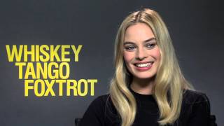Ben Aaron Hangs Out With Tina Fey And Margot Robbie