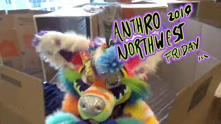 ANW 2019 Vlog: Friday (Big Birds, Box Forts and Naked&Afraid)