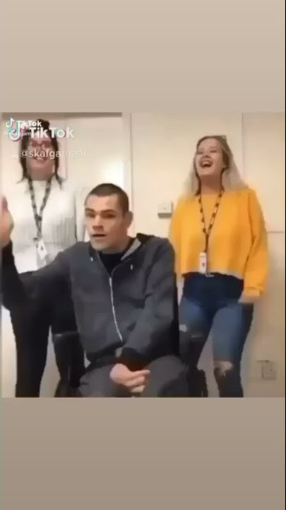 meme kursi roda tiktok anak autis
